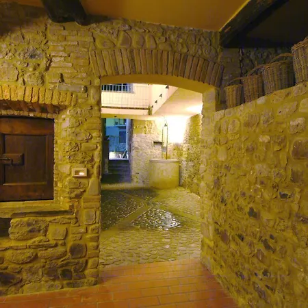 Piccolo Borgo Vendégház Lama